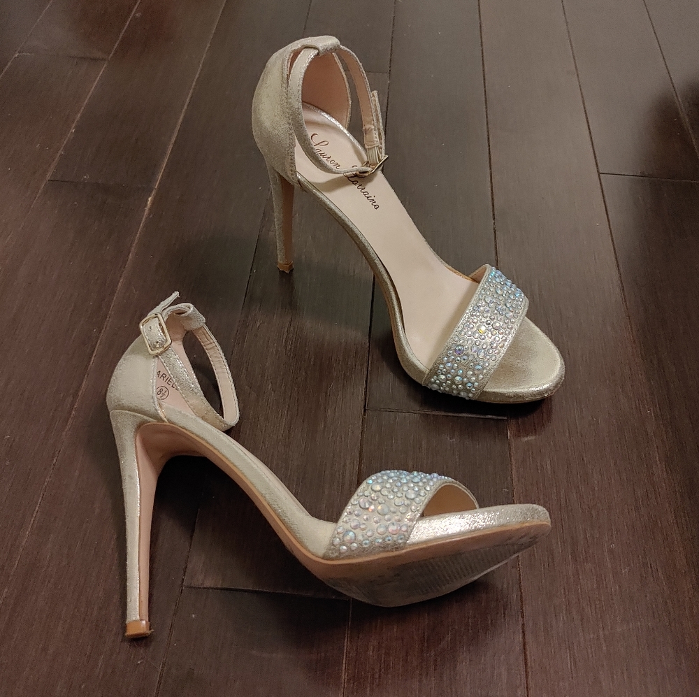 LAUREN LORRAINE Shimmery Gold Arielle Ankle Strap Heels Size 8.5